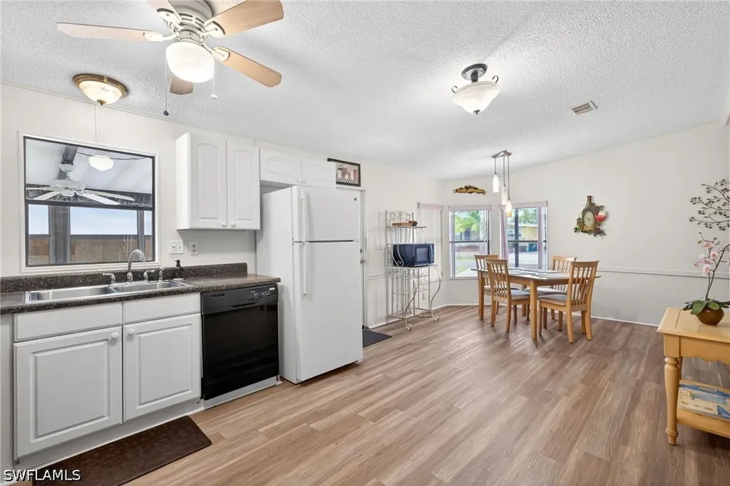 10220 Wales Loop Bonita Springs FL 34135