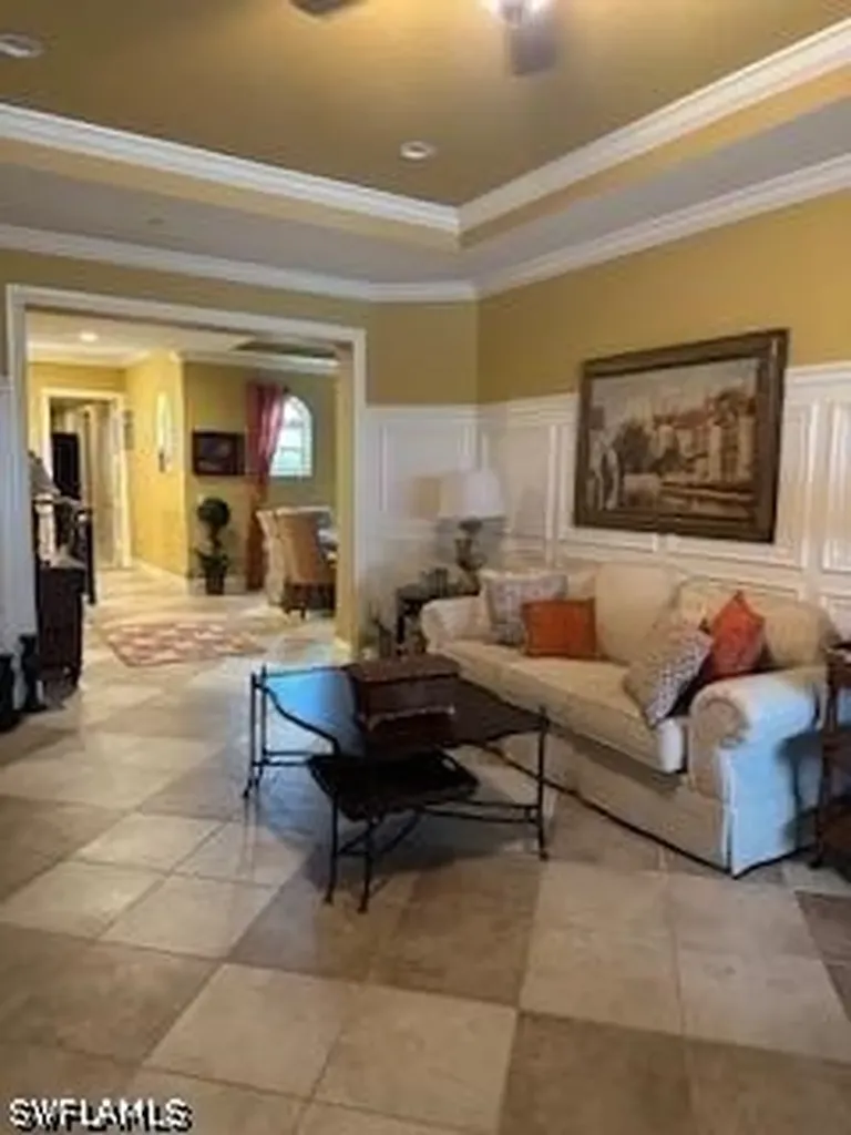 9225 Museo Circle SW Naples FL 34114