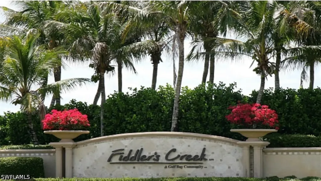 9225 Museo Circle SW Naples FL 34114