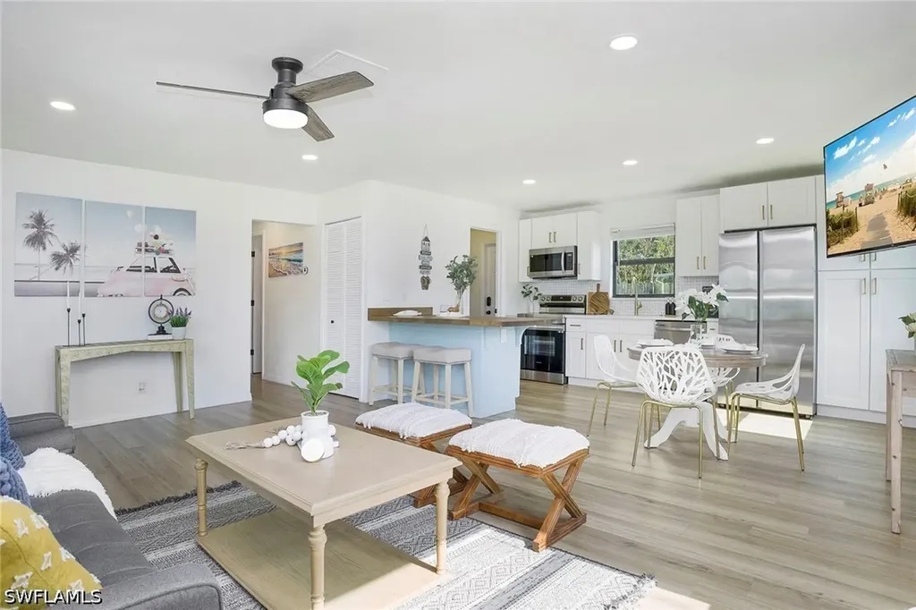 3455 Estey Avenue Naples FL 34104