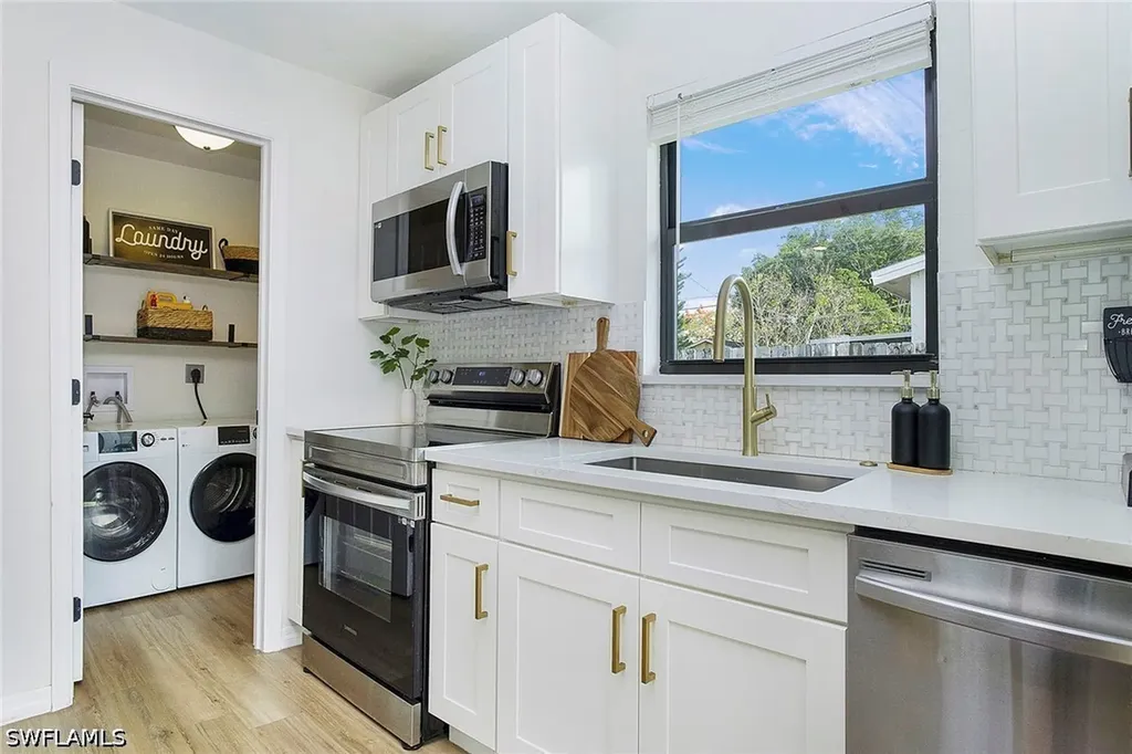 3455 Estey Avenue Naples FL 34104