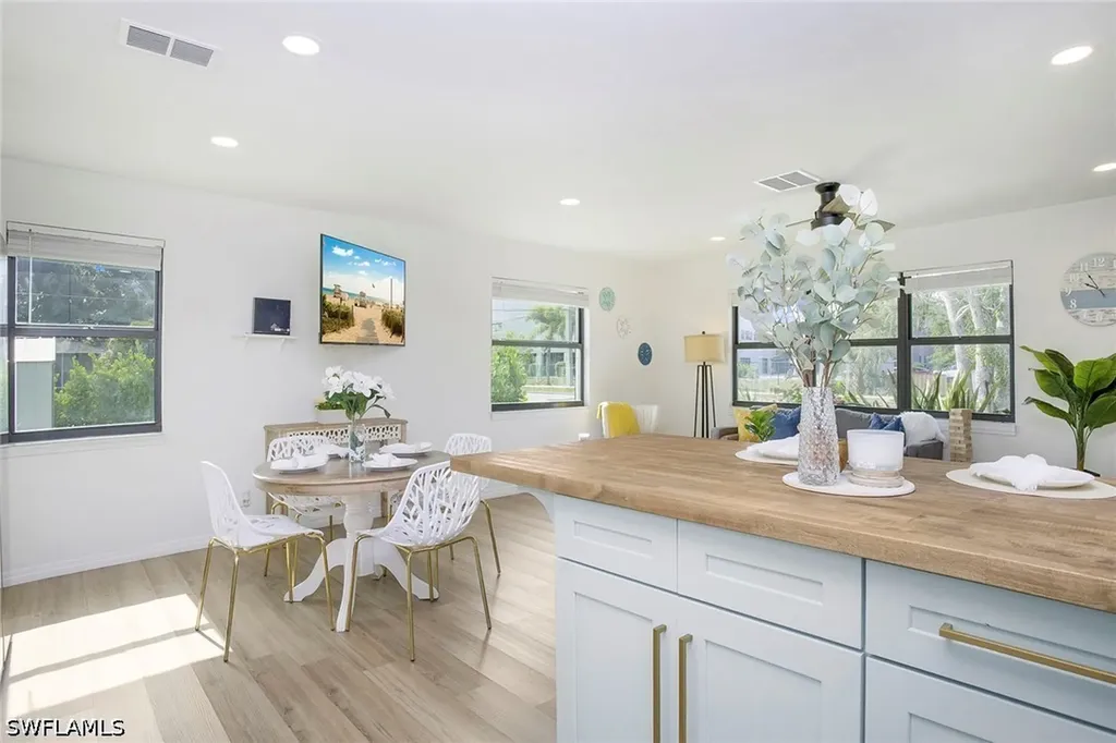 3455 Estey Avenue Naples FL 34104