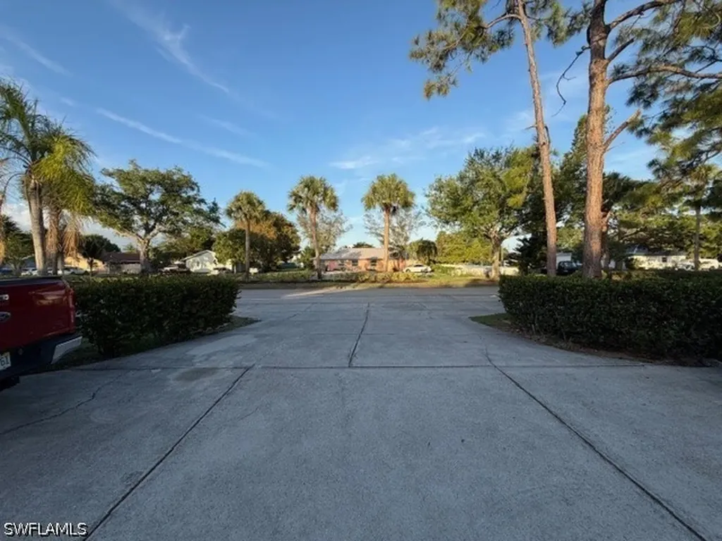 2779 Tropicana Boulevard Naples FL 34116