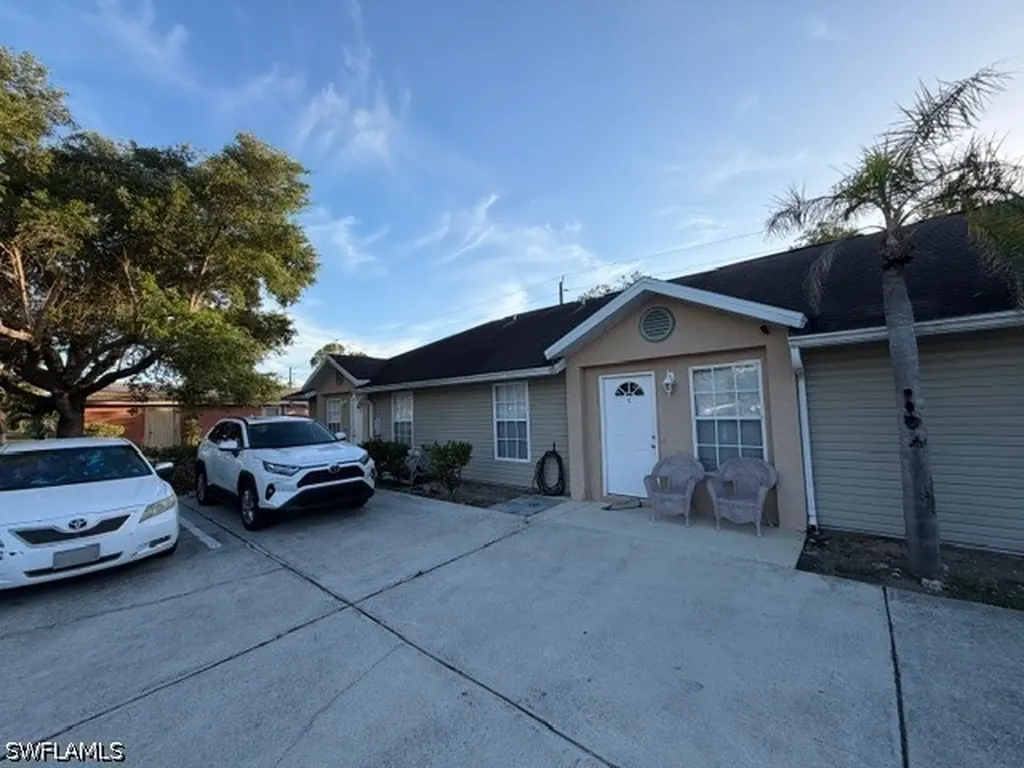 2779 Tropicana Boulevard Naples FL 34116
