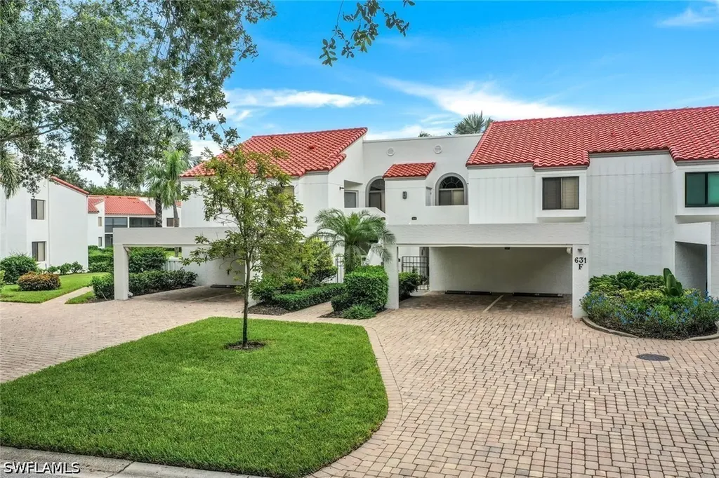 631 Beachwalk Circle Naples FL 34108