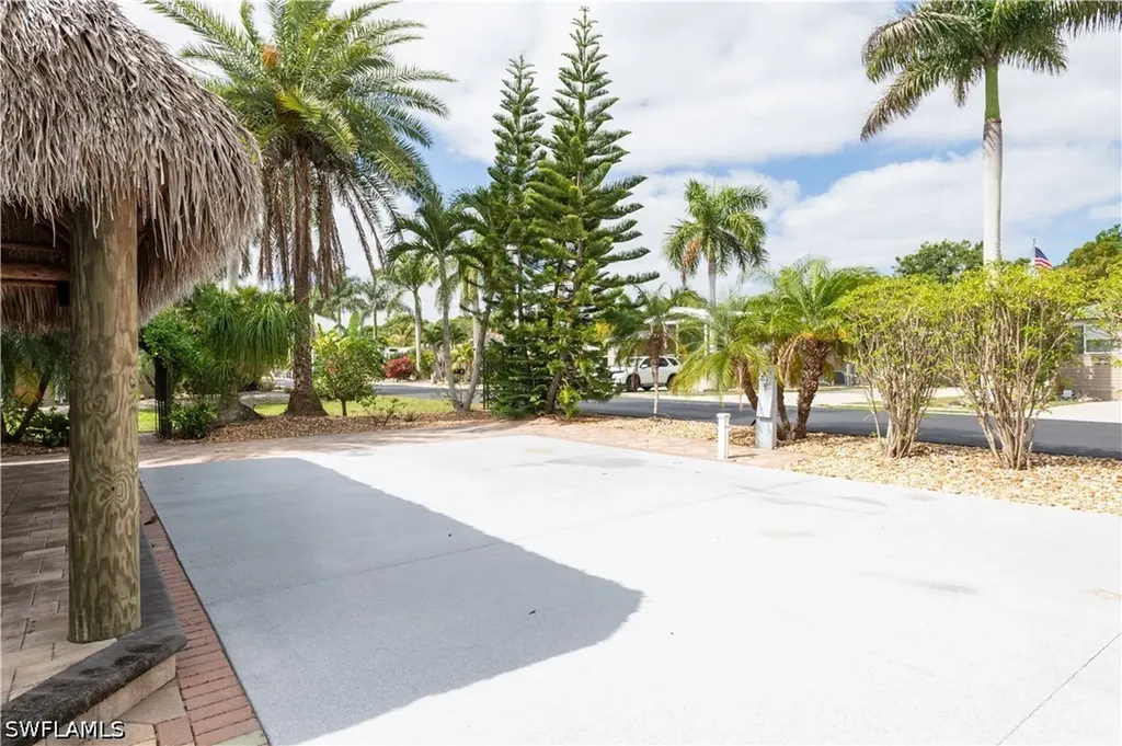 10200 Yellowtop Trail Fort Myers FL 33905