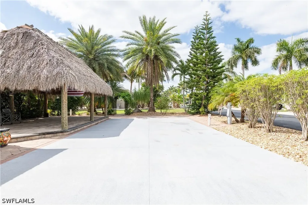 10200 Yellowtop Trail Fort Myers FL 33905