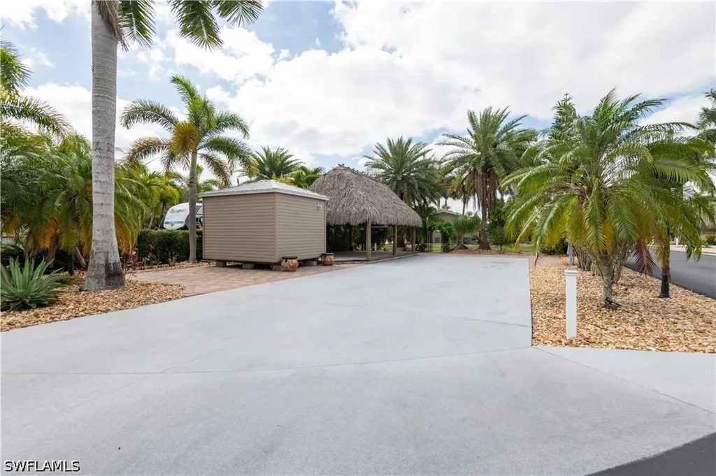 10200 Yellowtop Trail Fort Myers FL 33905