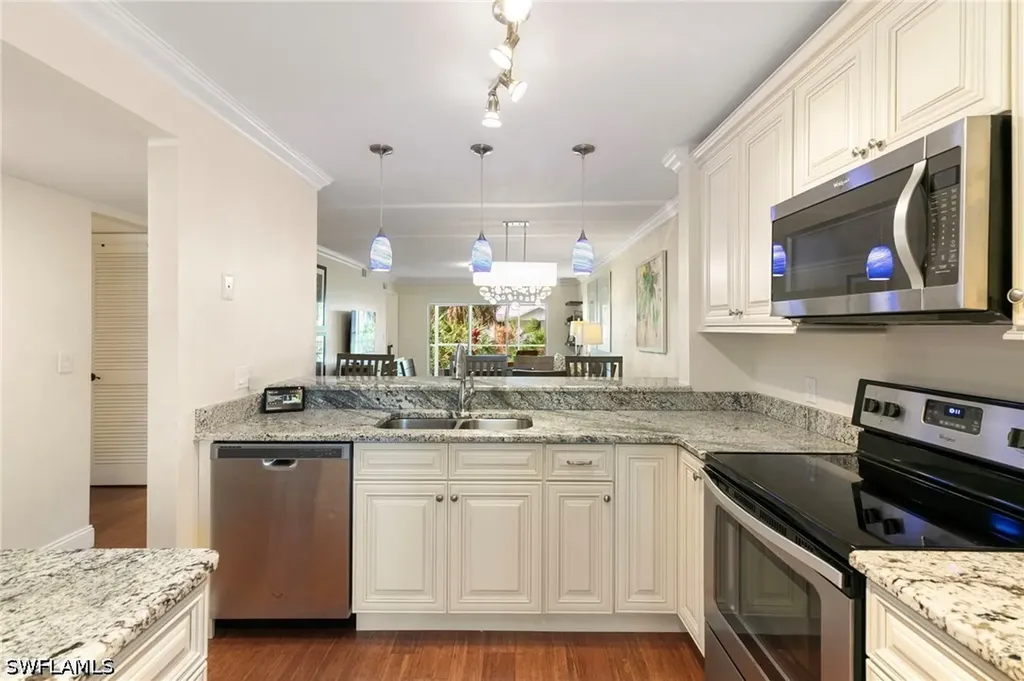 3072 Sandpiper Bay Circle Naples FL 34112