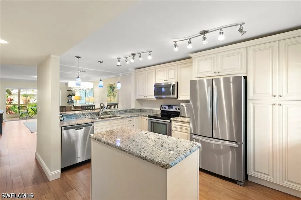 3072 Sandpiper Bay Circle Naples FL 34112