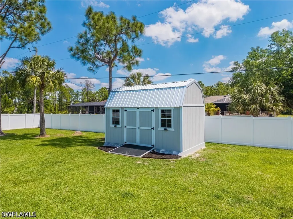 908 Hibiscus Avenue Lehigh Acres FL 33972