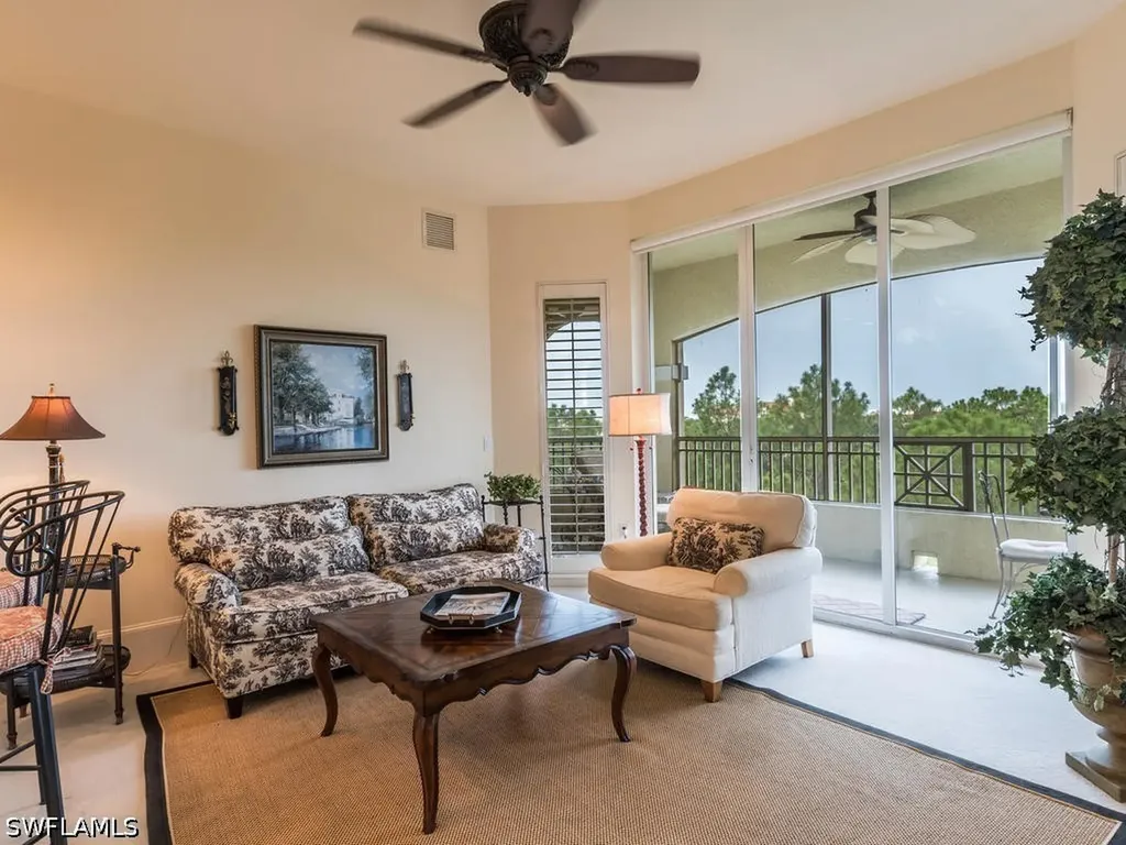 2728 Tiburon Boulevard E Naples FL 34109