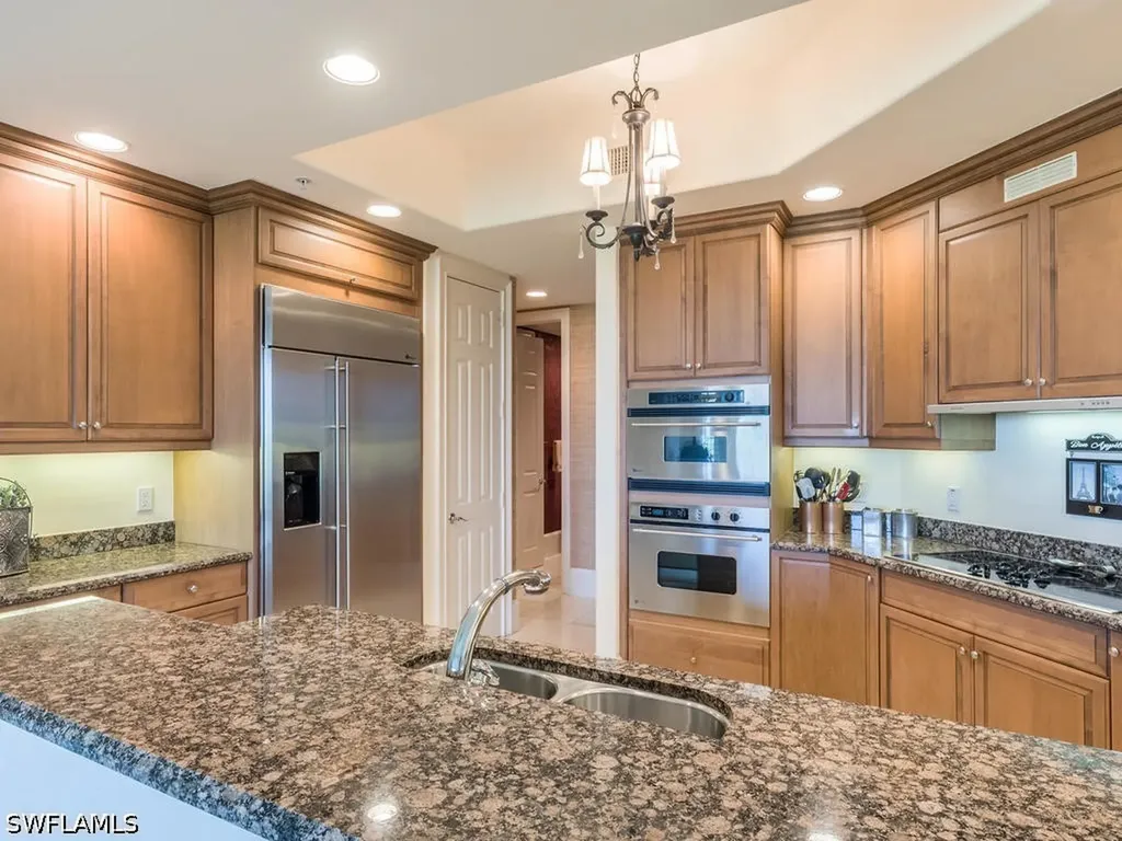 2728 Tiburon Boulevard E Naples FL 34109