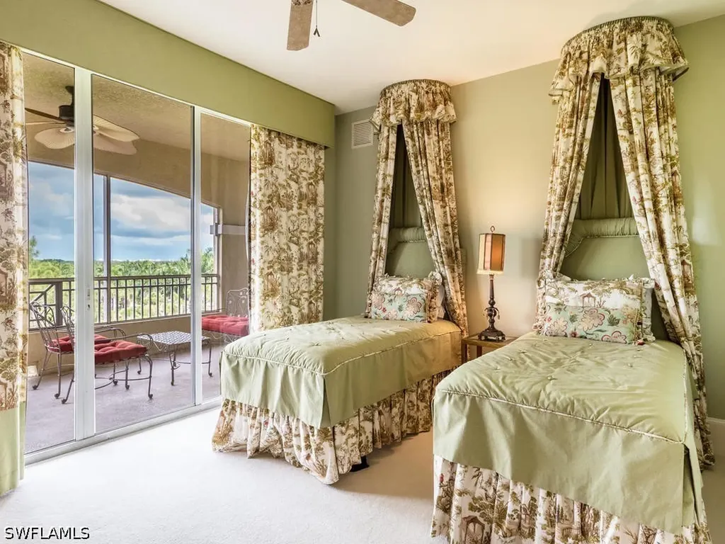 2728 Tiburon Boulevard E Naples FL 34109