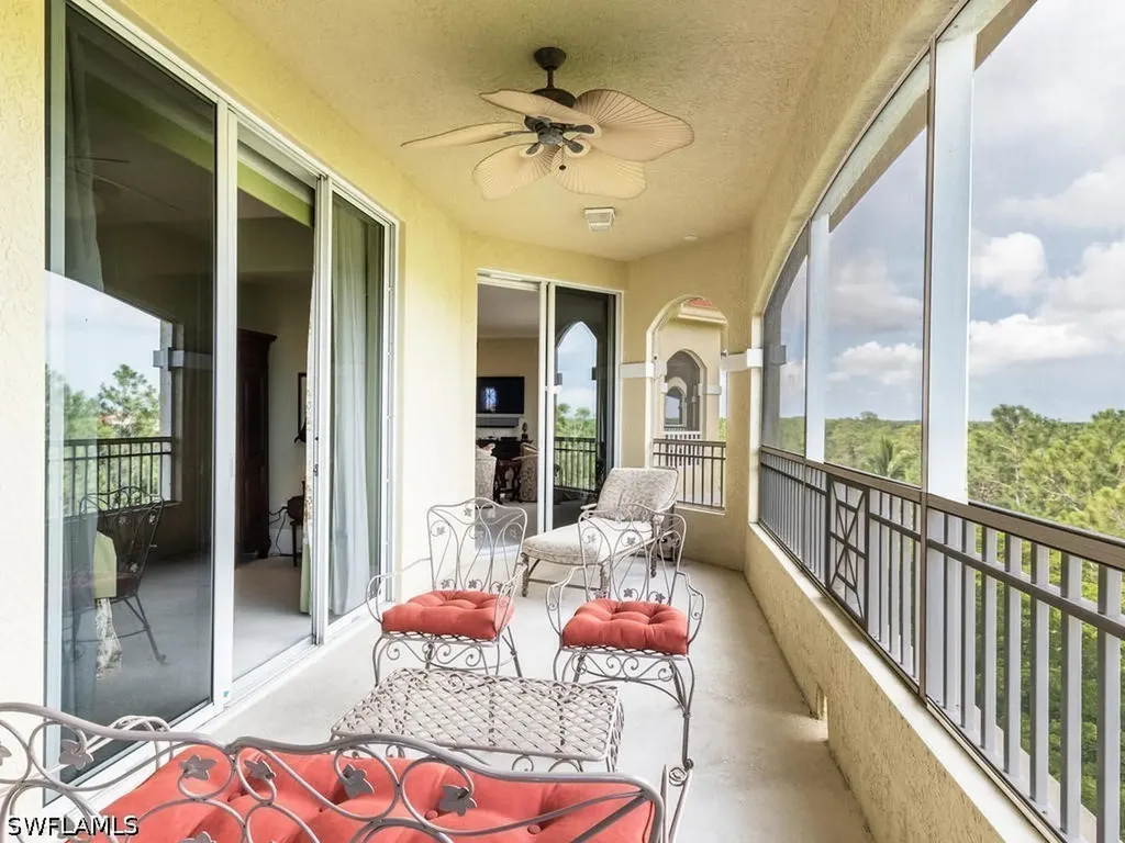 2728 Tiburon Boulevard E Naples FL 34109