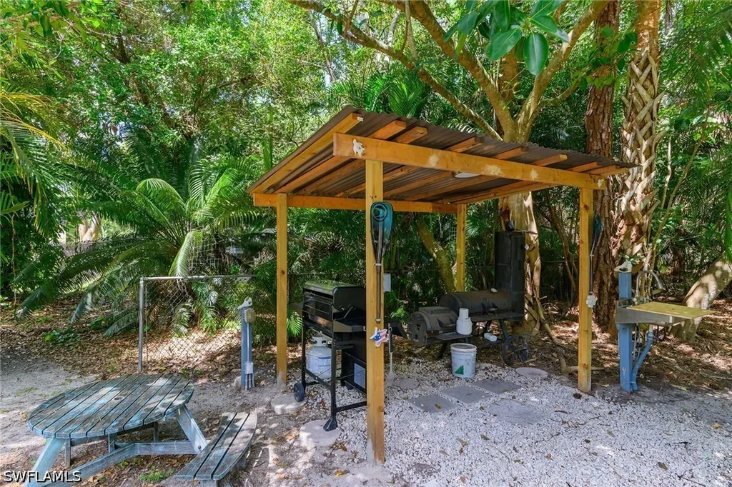 3510 15th Avenue SW Naples FL 34117