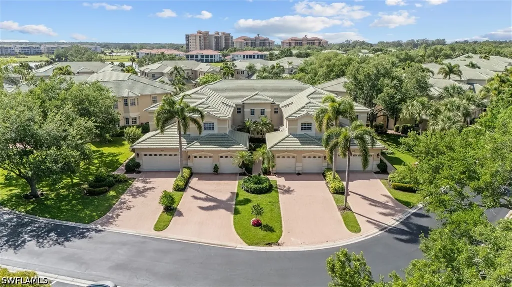 658 Vintage Reserve Circle S Naples FL 34119
