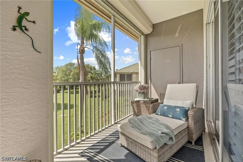658 Vintage Reserve Circle S Naples FL 34119