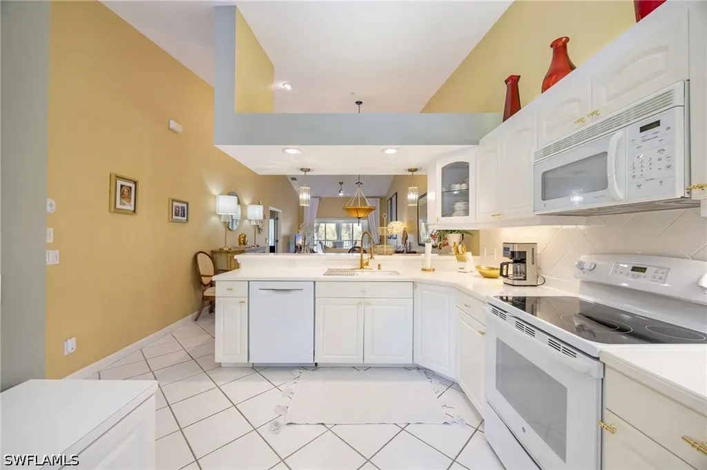 6680 Beach Resort Drive Naples FL 34114