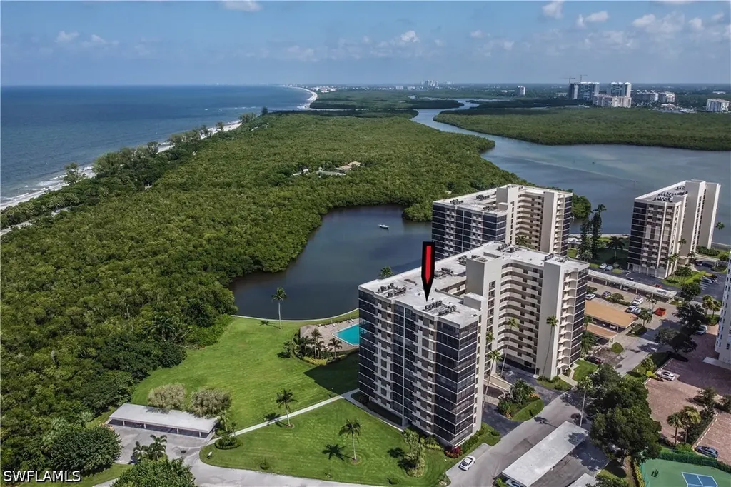 11 Bluebill Avenue Naples FL 34108