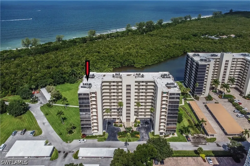 11 Bluebill Avenue Naples FL 34108