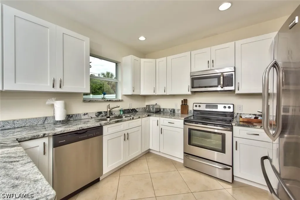 10091 Georgia Street Bonita Springs FL 34135