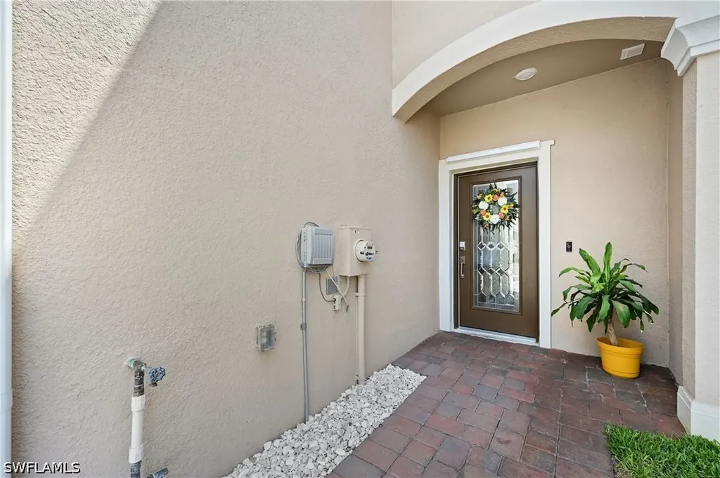 2828 Citrus Street Naples FL 34120