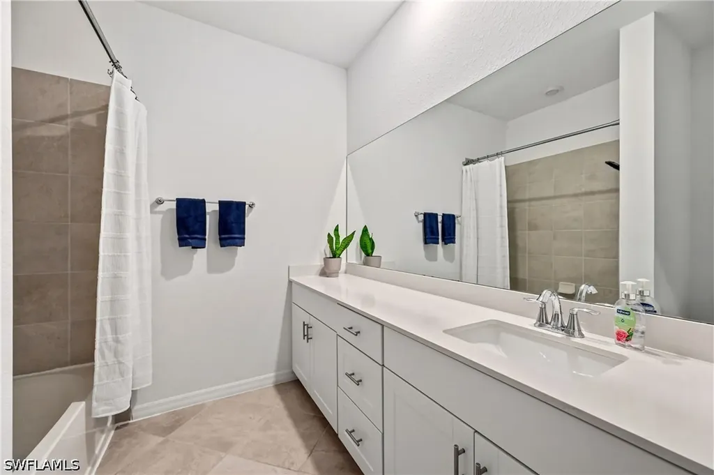 2828 Citrus Street Naples FL 34120