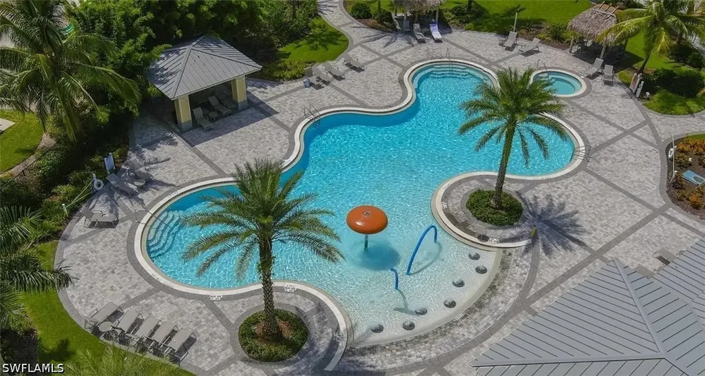2828 Citrus Street Naples FL 34120