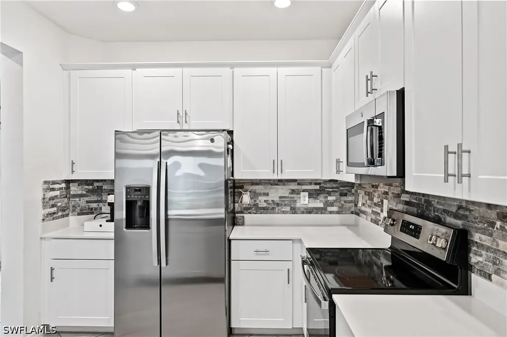 2828 Citrus Street Naples FL 34120