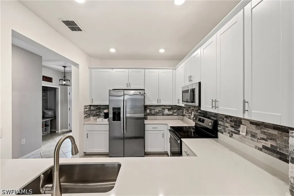 2828 Citrus Street Naples FL 34120