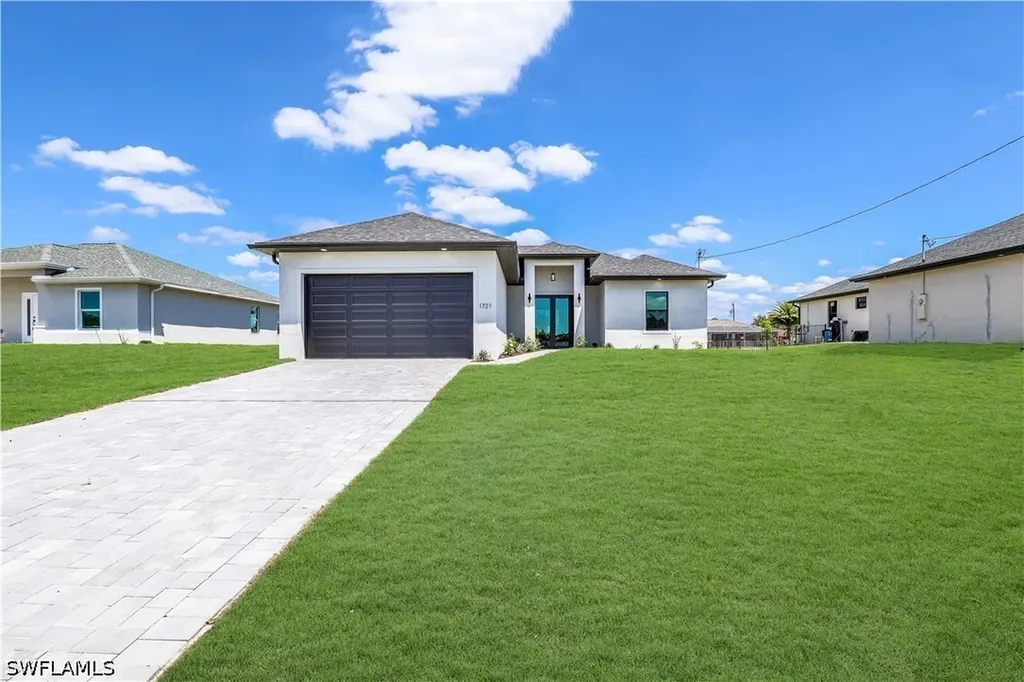 1721 NW 2nd Street Cape Coral FL 33993