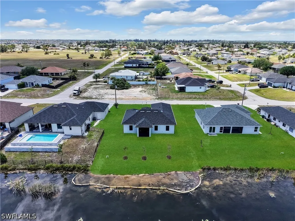 1721 NW 2nd Street Cape Coral FL 33993