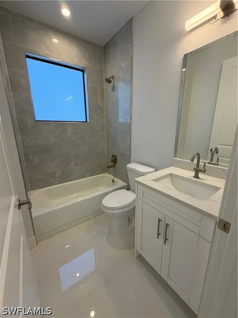 3538 29th Avenue NE Naples FL 34120