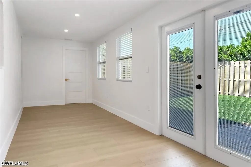 4525 Fluvia Avenue Naples FL 34103