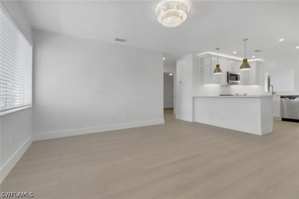 4525 Fluvia Avenue Naples FL 34103