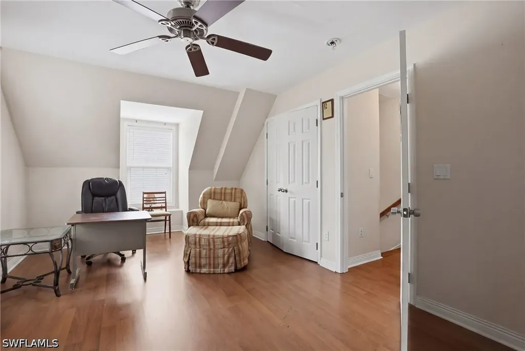 199 Leawood Circle Naples FL 34104