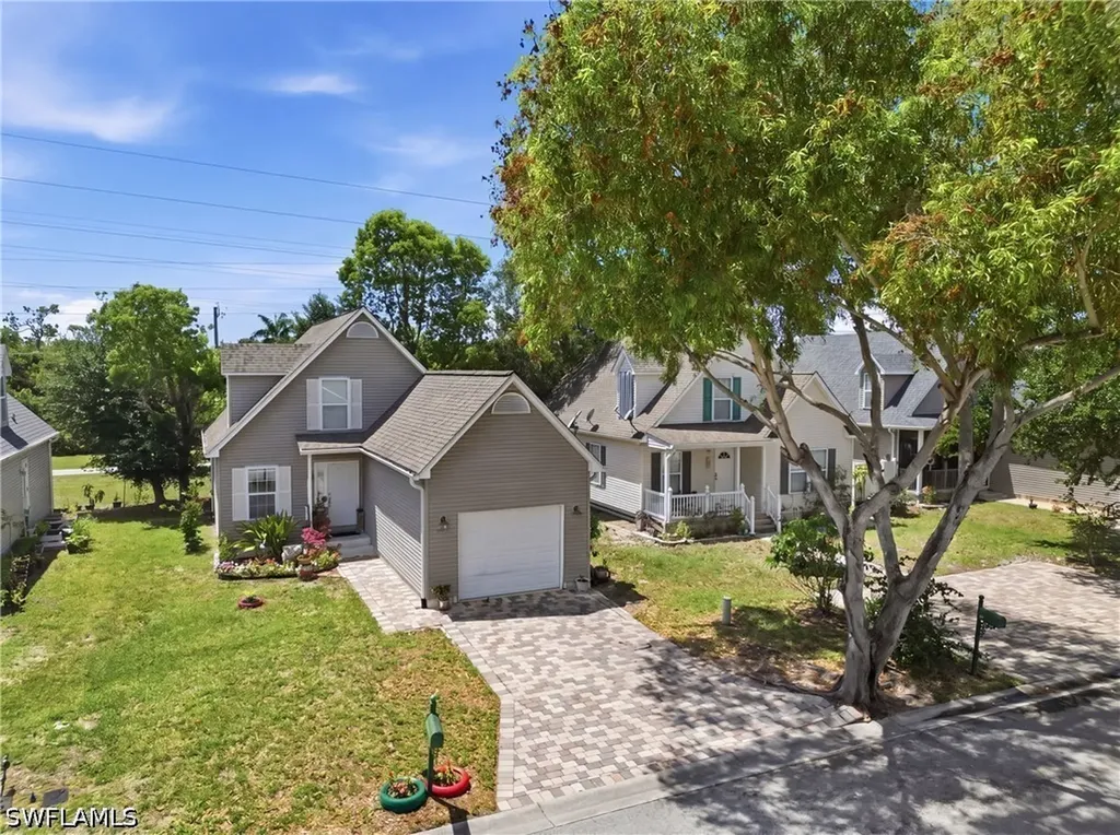 199 Leawood Circle Naples FL 34104