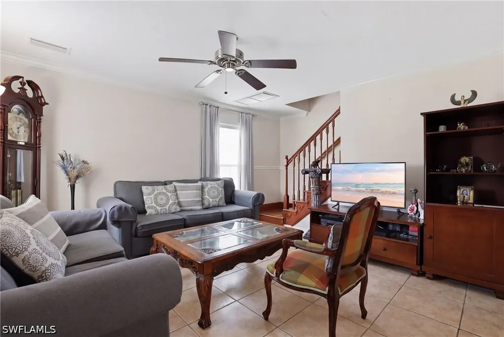 199 Leawood Circle Naples FL 34104