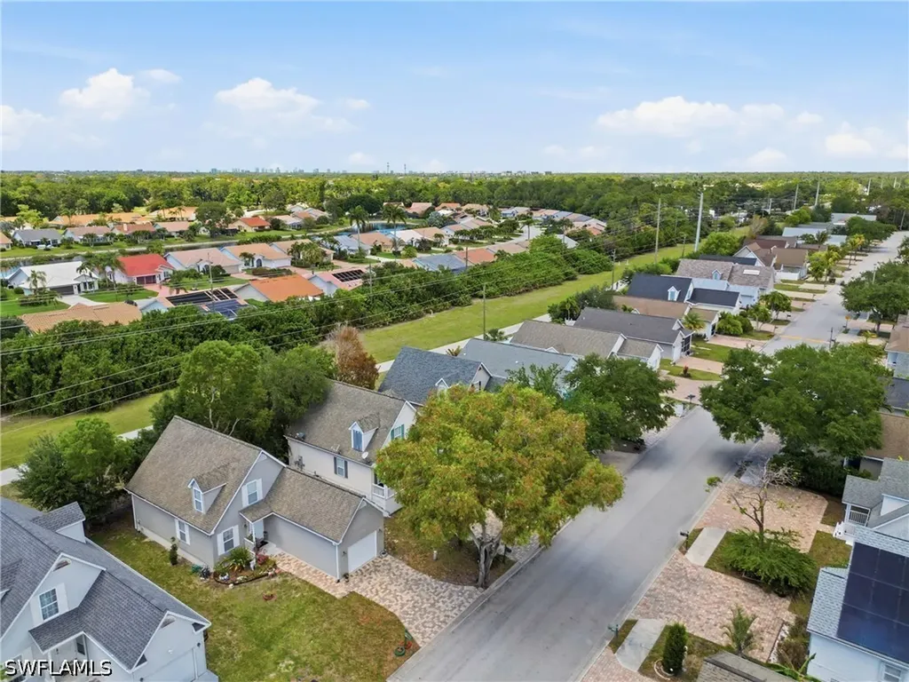 199 Leawood Circle Naples FL 34104