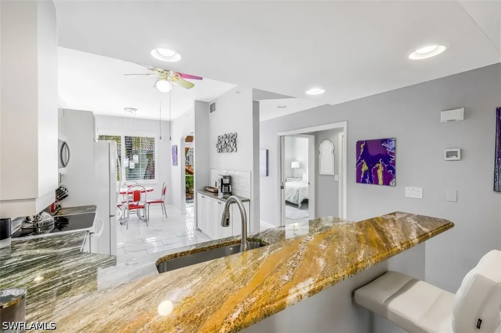 2365 Bayou Lane Naples FL 34112