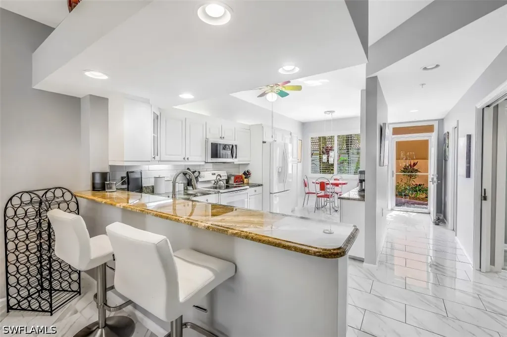 2365 Bayou Lane Naples FL 34112