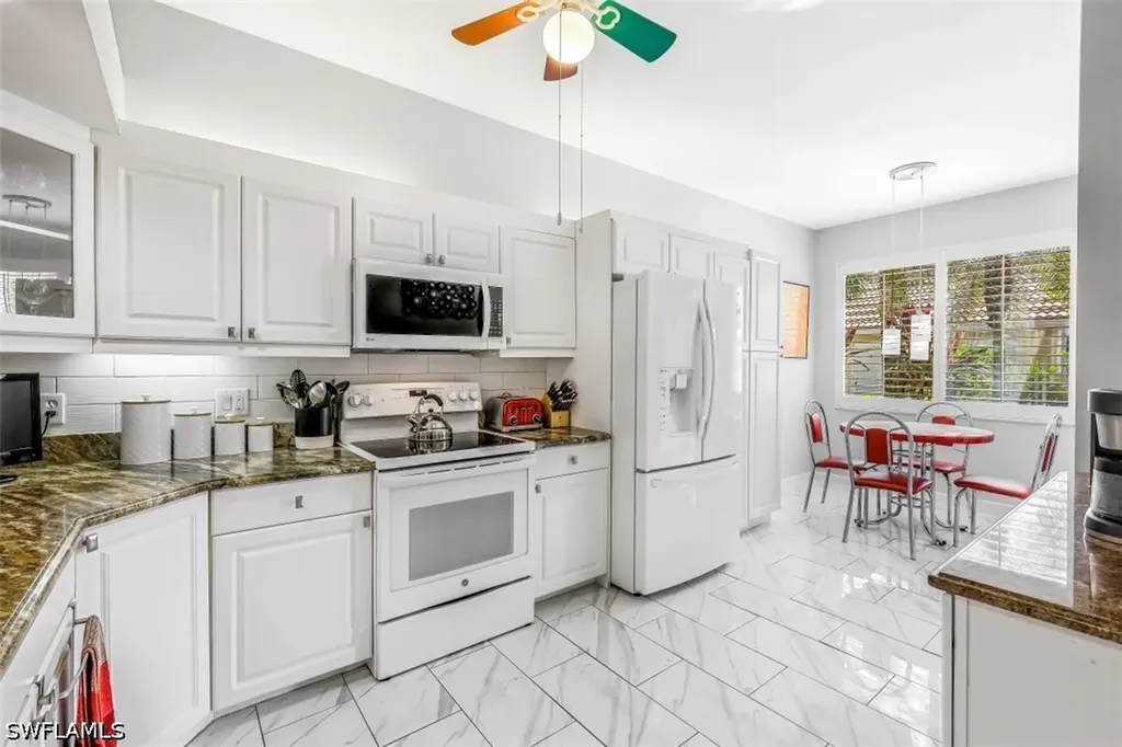 2365 Bayou Lane Naples FL 34112