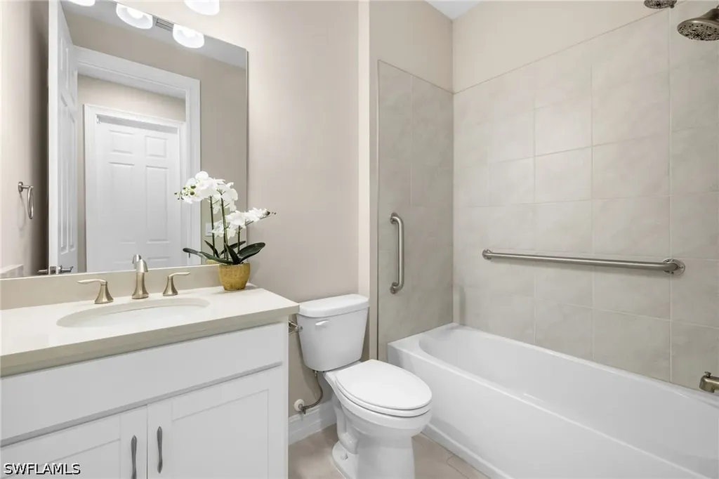 1052 Tranquil Brook Drive Naples FL 34114
