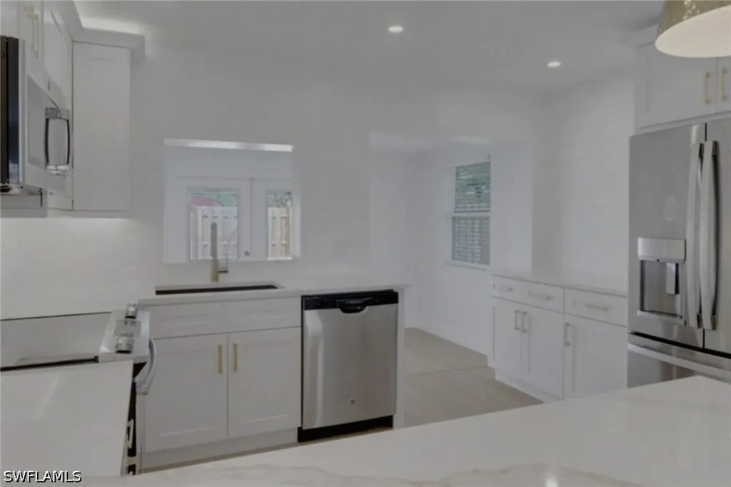 4525 Fluvia Avenue Naples FL 34103