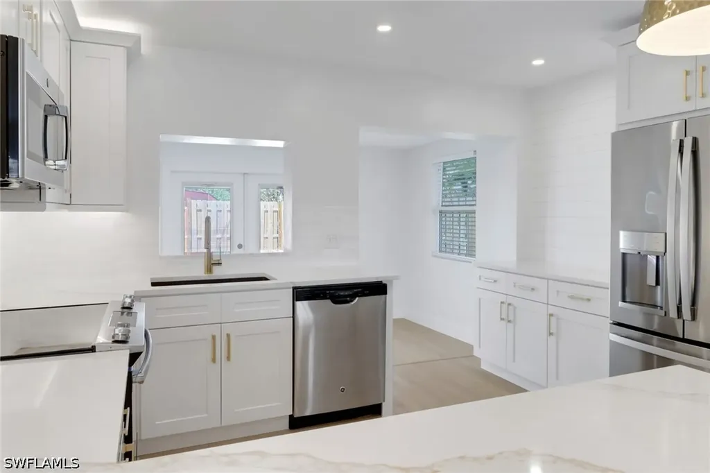 4525 Fluvia Avenue Naples FL 34103