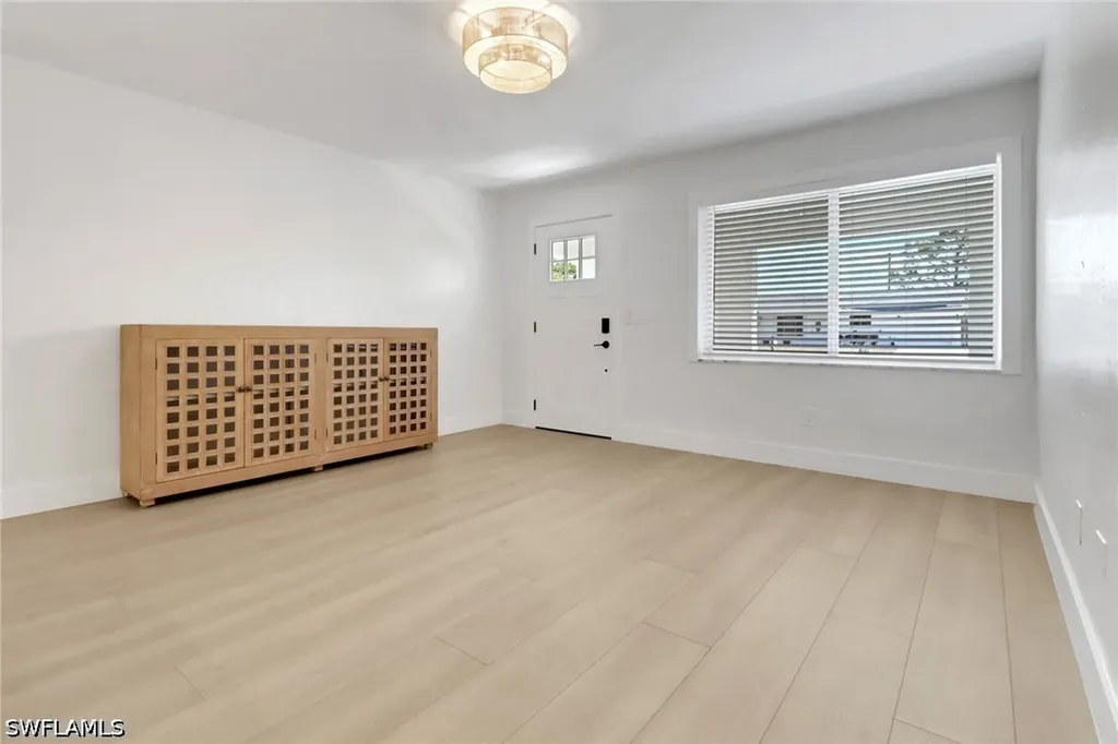 4525 Fluvia Avenue Naples FL 34103