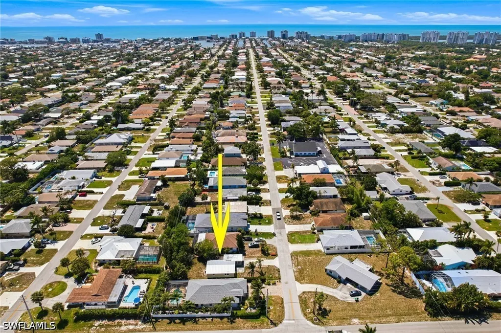 794 107th Avenue N Naples FL 34108