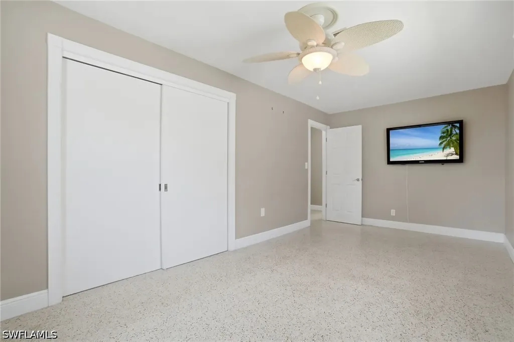 794 107th Avenue N Naples FL 34108