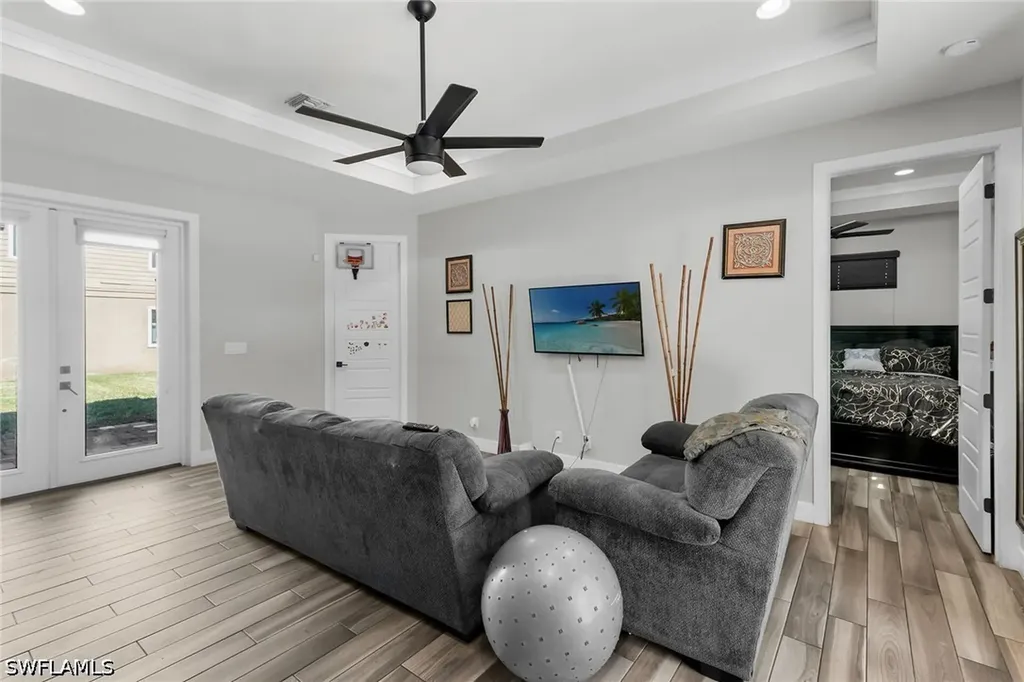 1386 Rosemary Lane Naples FL 34103